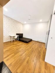 Townhouse Apartments (D9), Apartment #589837901
